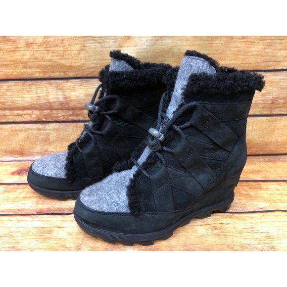 Sorel Joan of Arctic Wedge II COZY Black Shearling Booties Womens 6.5 (h8k) - Picture 1 of 10